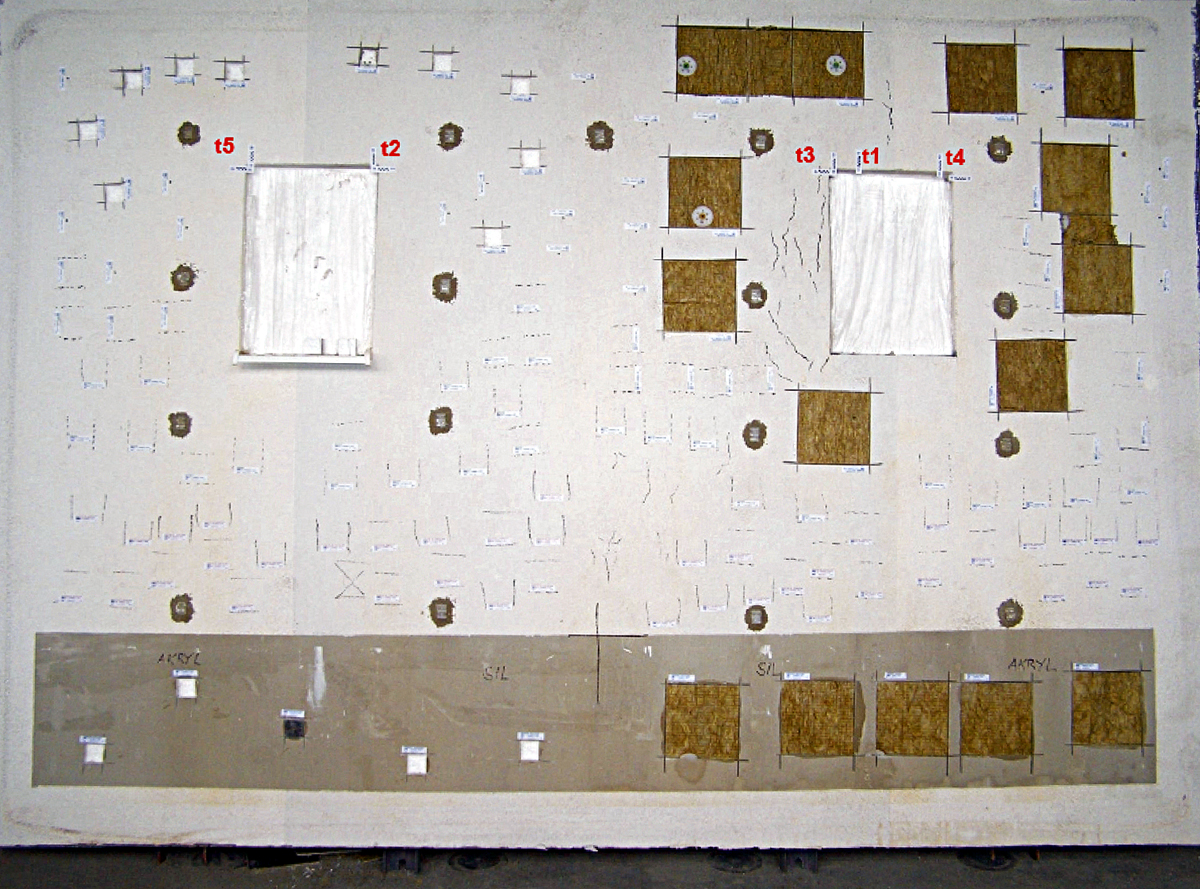 Obr. 3: Pohľad na jednu zo skúšobných vzoriek stien opatrených ETICS