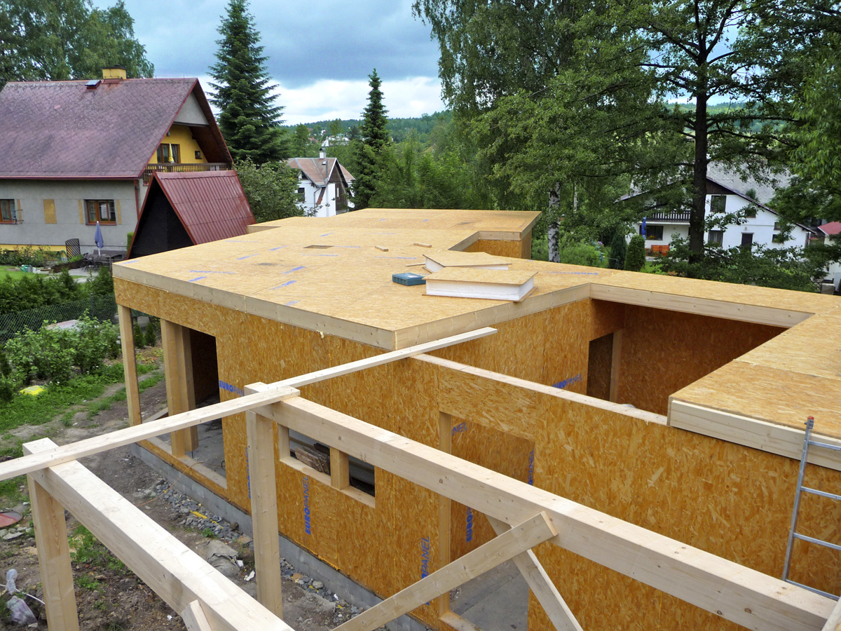 Obr. 6: Použití EUROPANELU na plášť ploché střechy