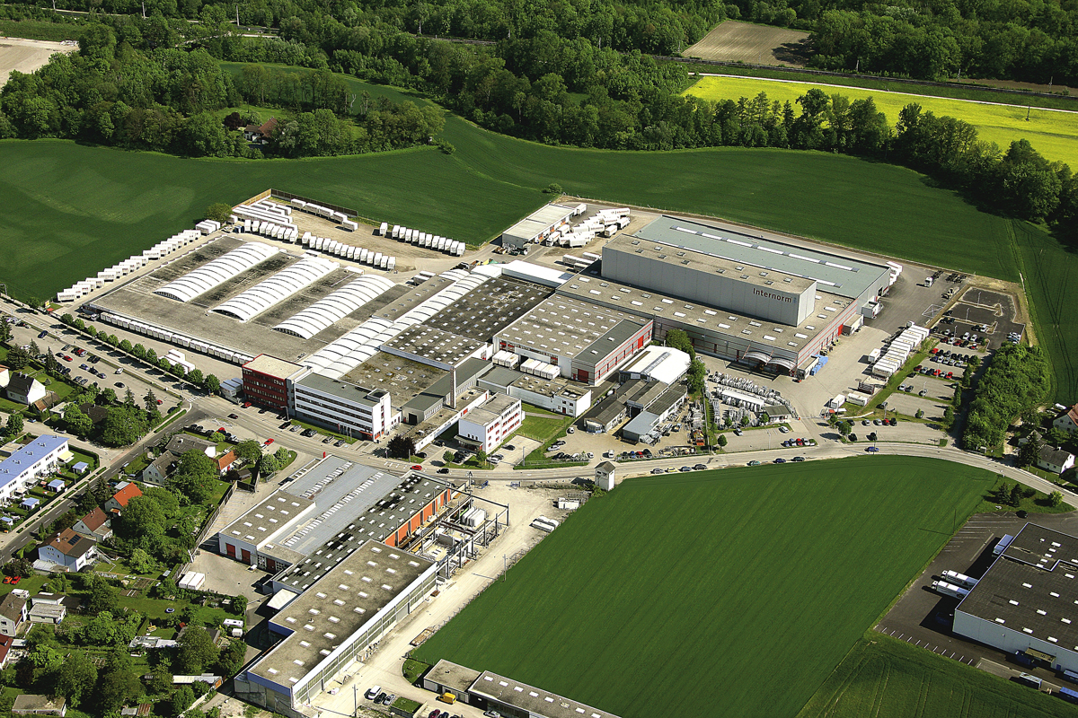 Výrobní závod v Traunu