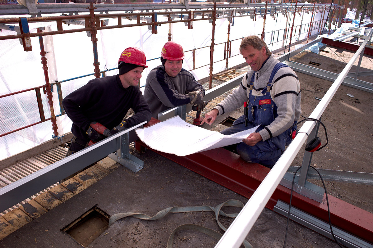 Jan Kjellkvist, spolumajitel investorské firmy Platslagarna v Bromölla a zároveň supervizor komplexního zastřešení školy