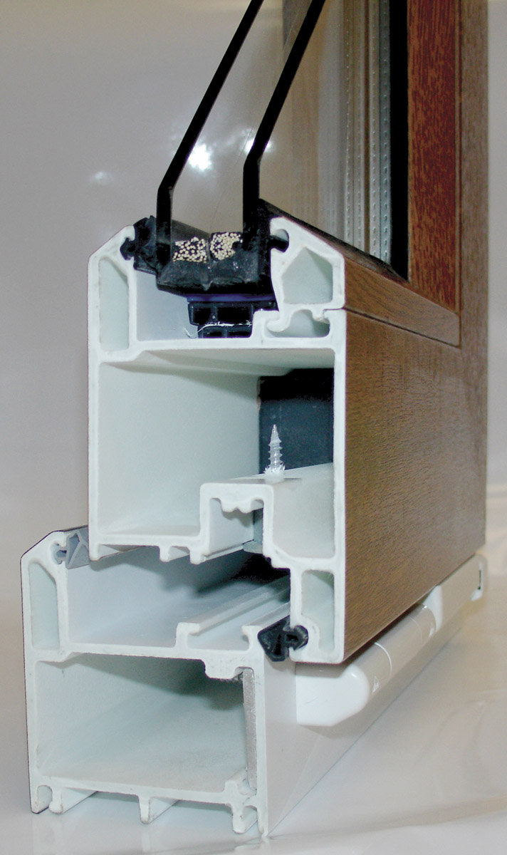 Obr. 3: Řez sklolaminátovým profilem