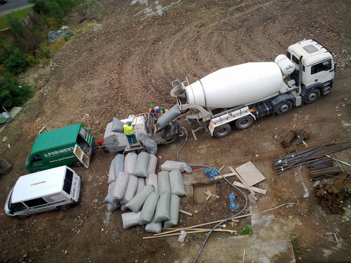 Výroba Porimentu® PS 500 na stavbě