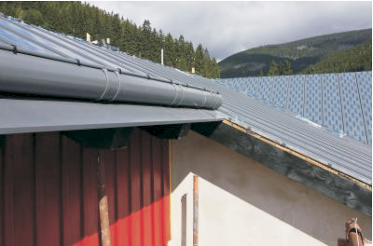 Novinka 2011 v sortimentu Lindab – krytina se zaklapávacím spojem Lindab Click