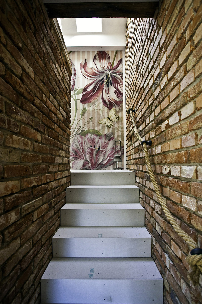 Dřevostavba DOMY D.N.E.S. s kombinací původních materiálů a moderních technologií