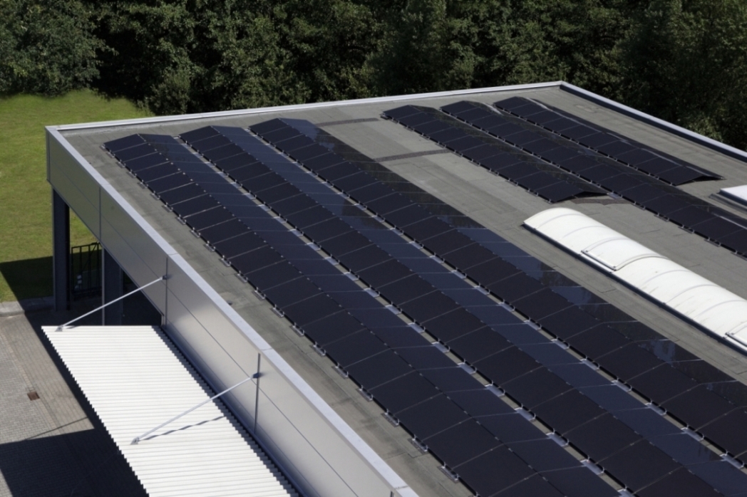 Fotovoltaické moduly Schüco Blackline