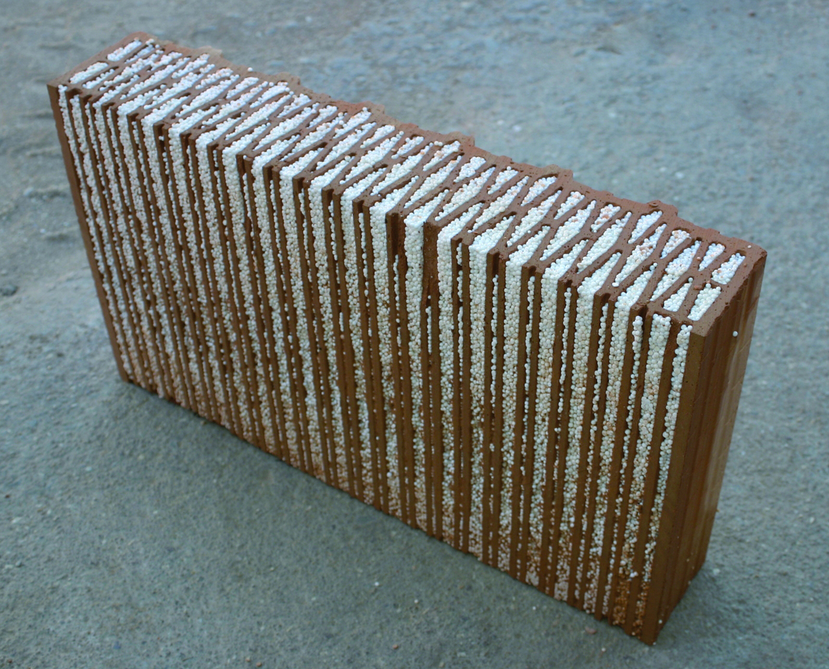 Řez blokem HELUZ Family 2in1