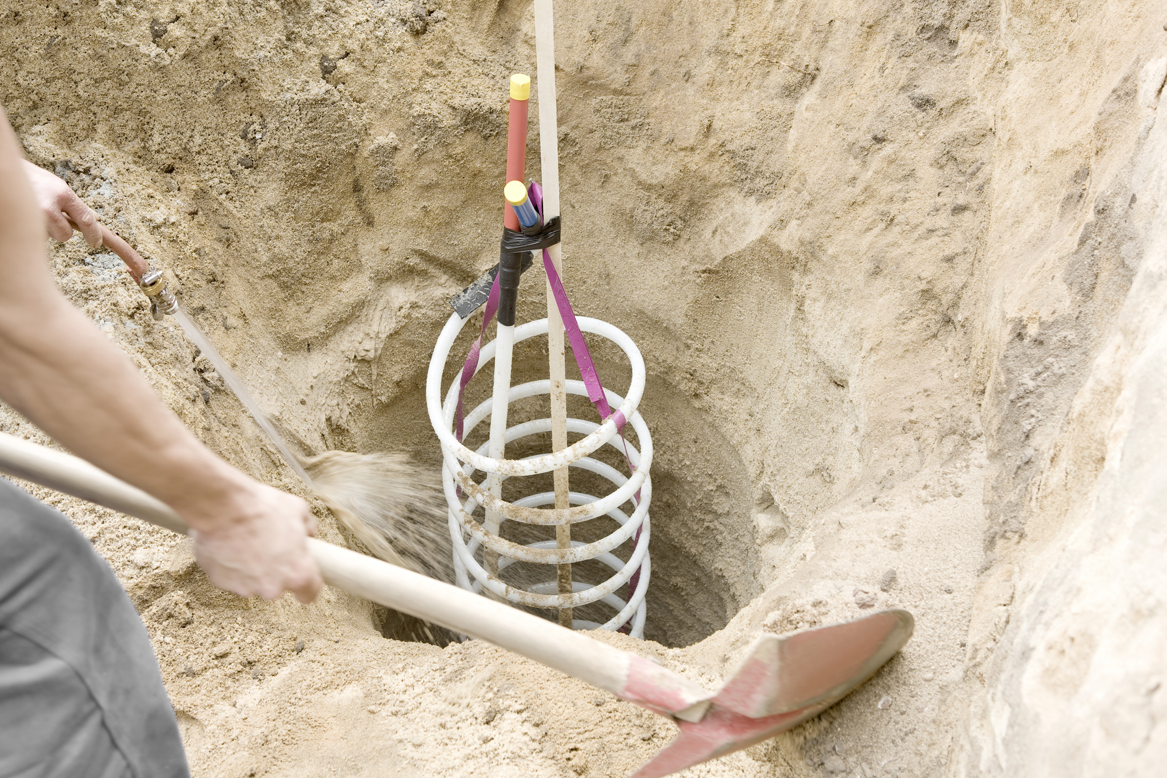 Obr. 10: Postup instalace zemní sondy RAUGEO Helix PE-Xa 