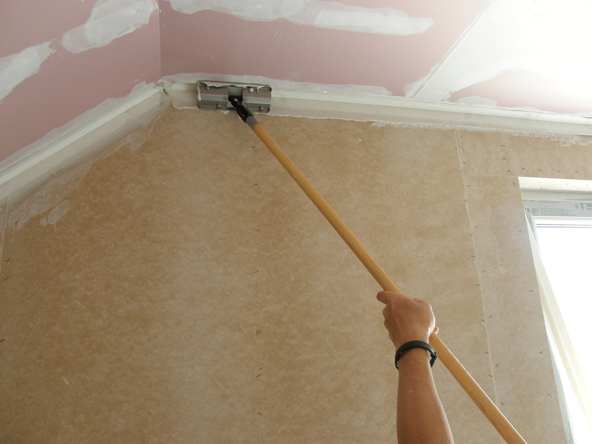 Aplikace hranových systémů No Coat pro prevenci prasklin a trhlin v koutech stěn