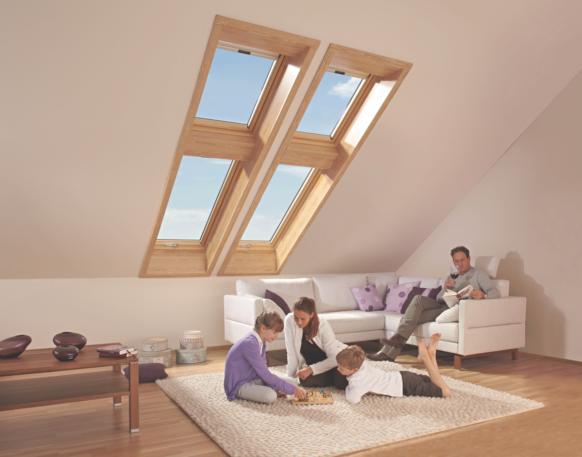 Dekorové fólie střešních oken Roto – pro moderní vily i venkovské chalupy