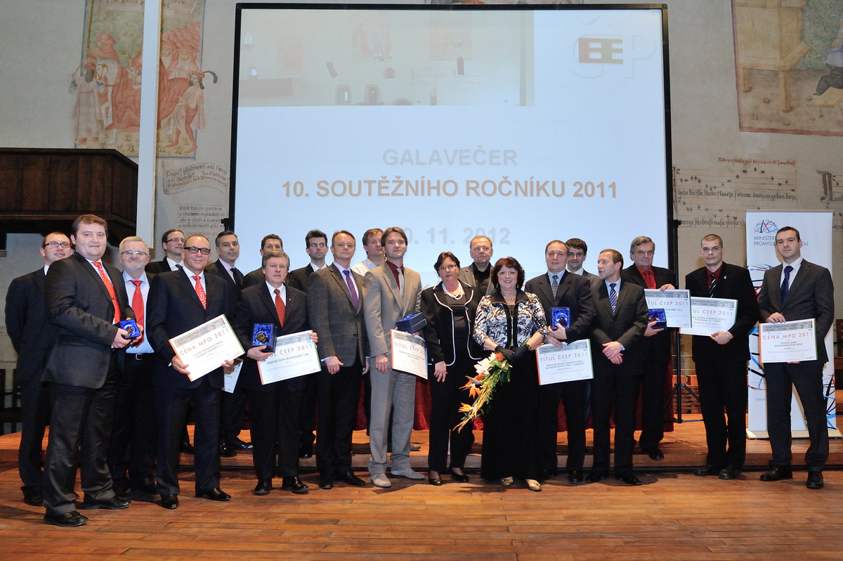 Zástupci všech oceněných v soutěži CEEP 2011, její vypisovatelé, organizátoři, Betlémská kaple, 20. 11. 2012