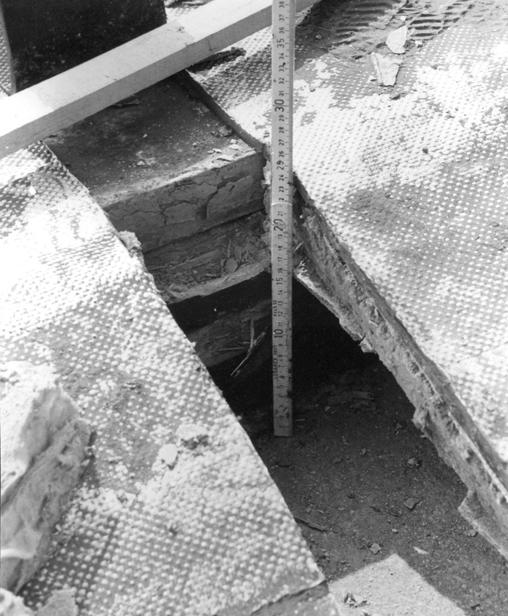 Obr. 15: Sonda – trámek, výška vzduchové mezery, neporušená krytina