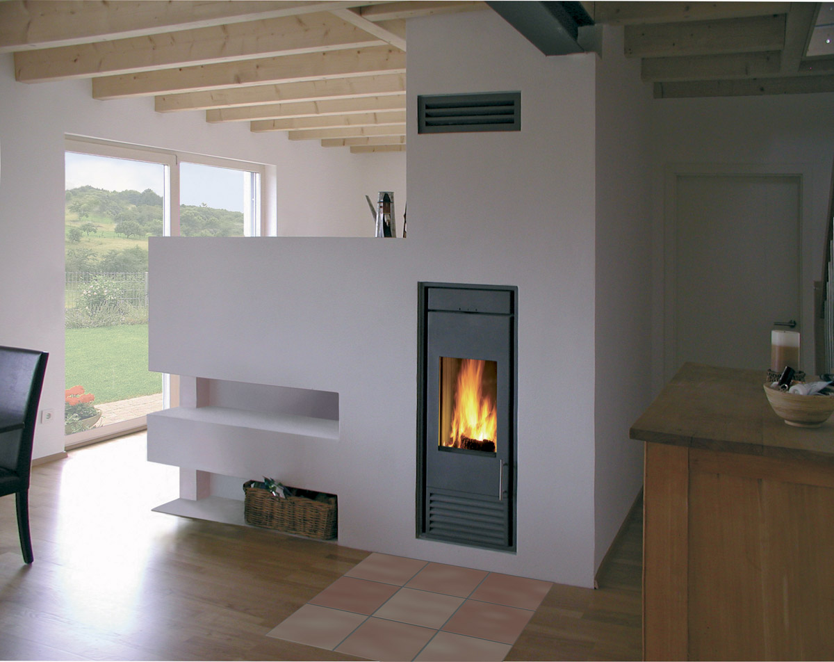 Schiedel KINGFIRE PARAT – krbová kamna integrovaná do komínu