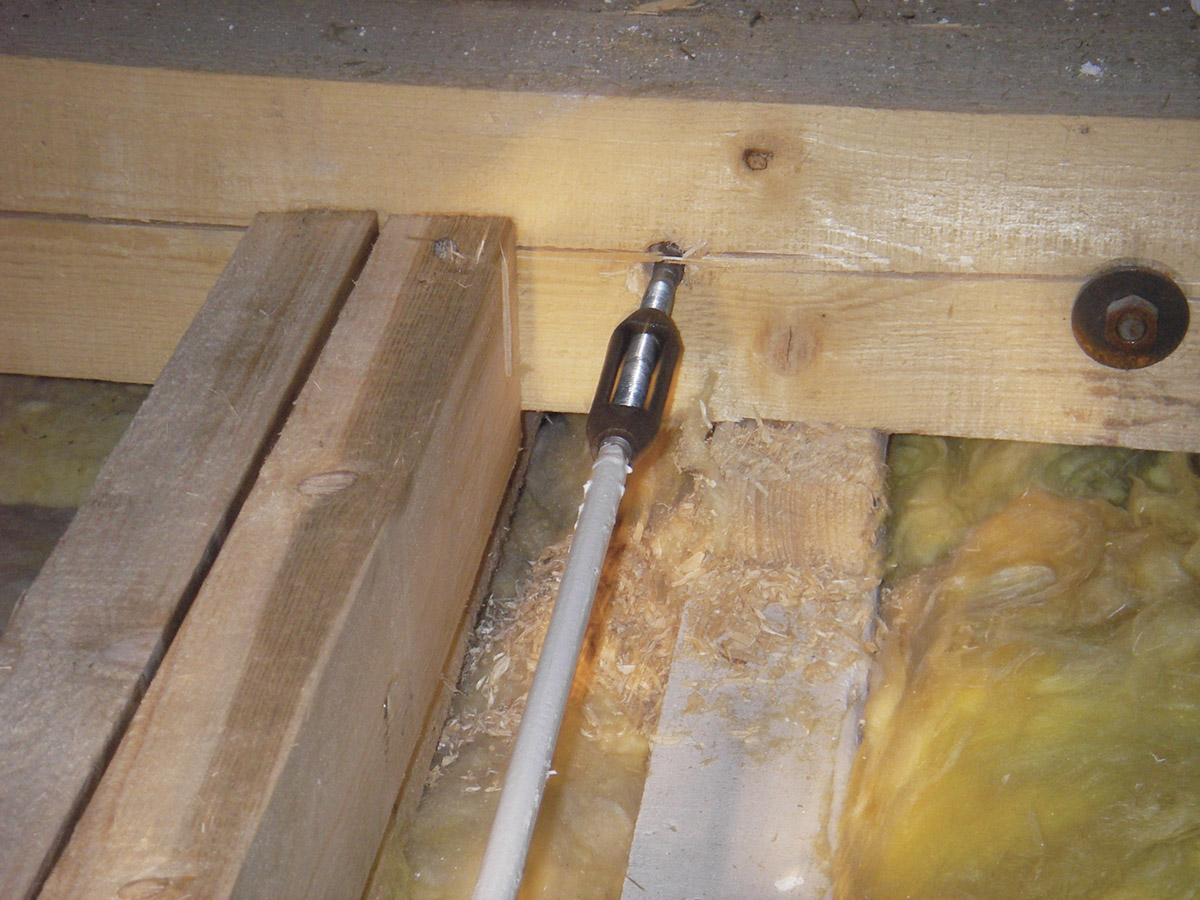 Náprava chybného kotvení (obr. 5) táhly