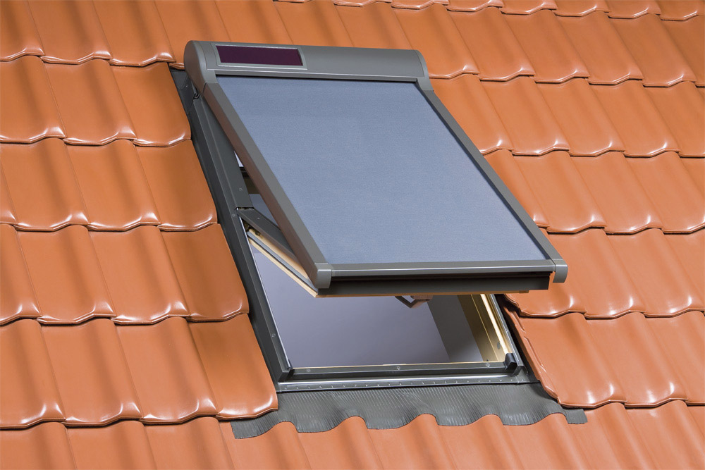 Markýza s elektrickým ovládáním AMZ Z Solar