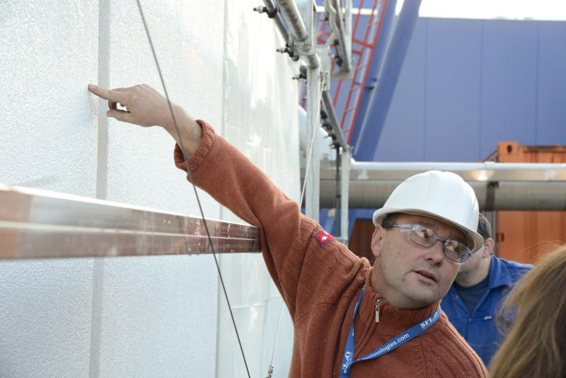 Zateplovací fasádní systémy firmy Sto jsou znovu a znovu podrobovány předepsaným i mnoha dobrovolným testům kvality, jako zde na simultánním měřicím stanovišti Fibag