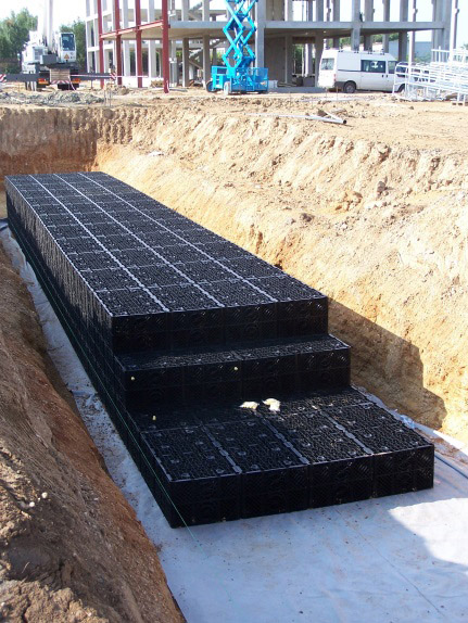 Podzemní plastové akumulační nádrže