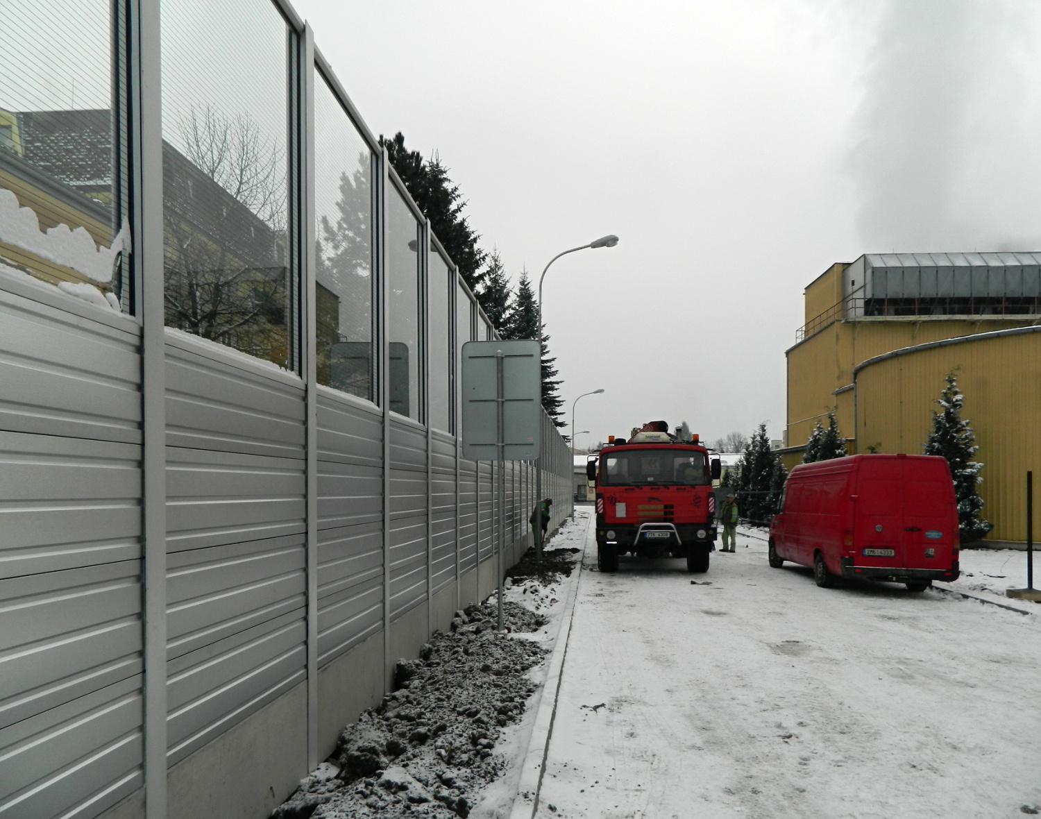 Obr. 6: Skleněná protihluková stěna