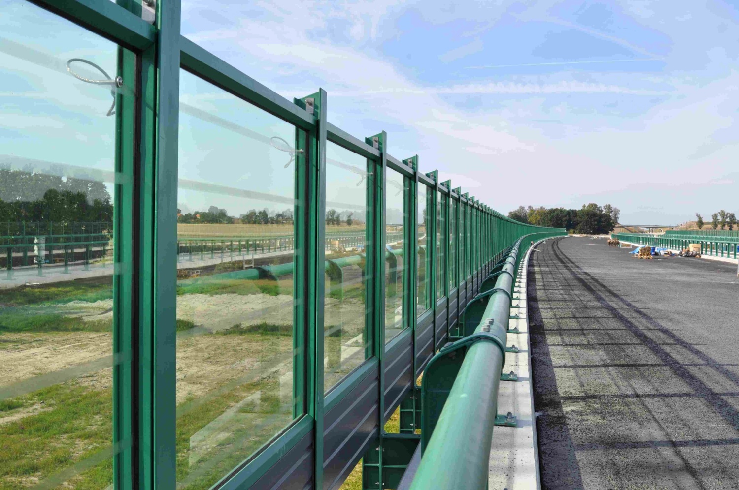 Obr. 7: Transparentní zábradlí