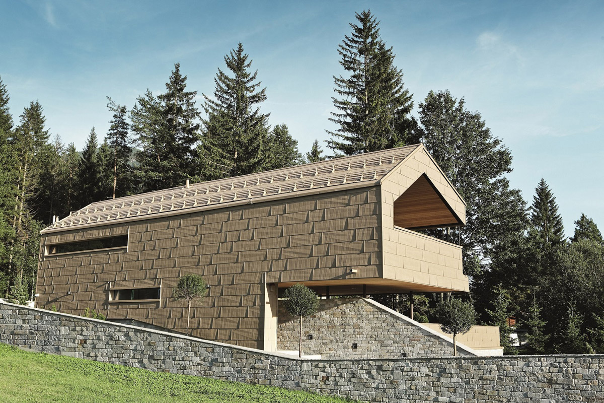 Obytný dům ve vysokohorském prostředí s hliníkovými panely FX.12