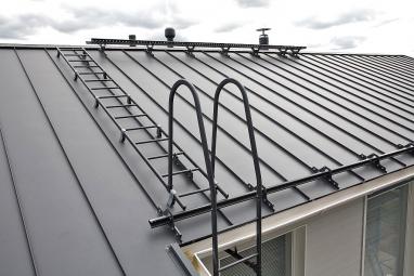 Bezpečnostní prvky Ruukki – lávky a žebříky zajišťují přístup pro údržbu komínů