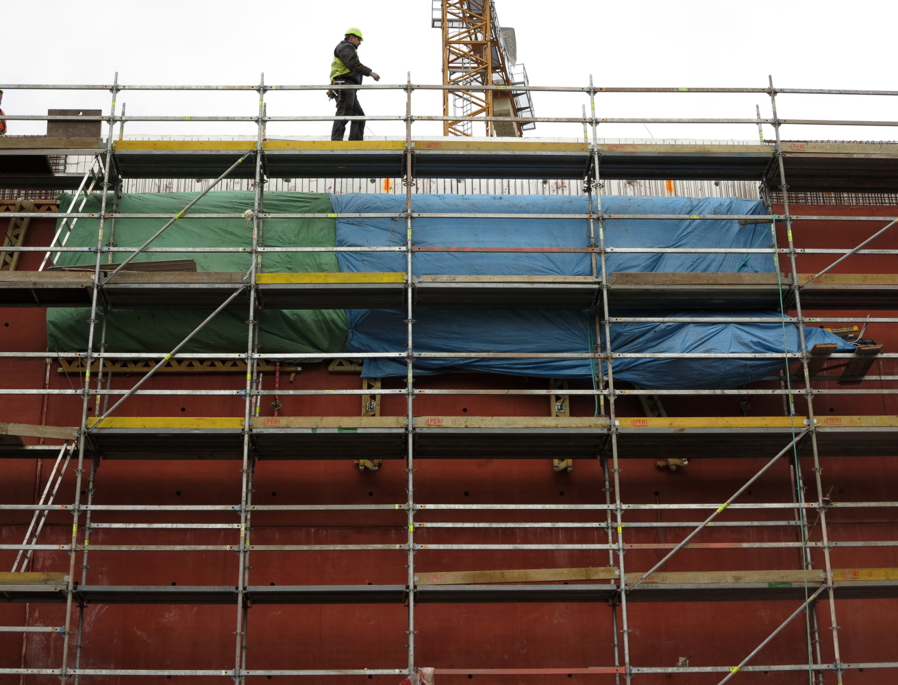 Nedílnou součástí bylo i ošetřování po uložení betonu COLORCRETE do konstrukce 