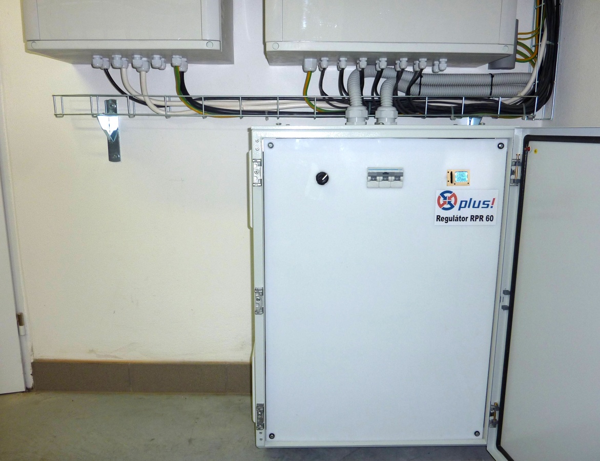 Úspora elektrické energie ve firmě Dream Plus, s. r. o. (Dream plus, s. r. o., Zlín)