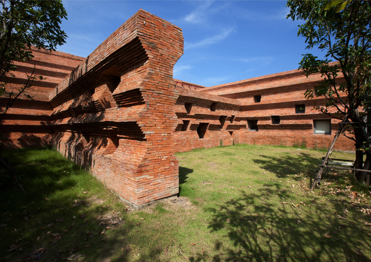 Obr. 1: Kantana Film and Animation Institute, Nakhon Pathom, Thajsko