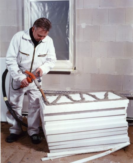 mont p nov ho polystyrenu