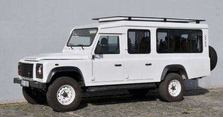 Land Rover Defender SATBIR 28