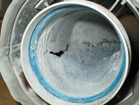 Neudr ovan odtah od Turbo kotle na plyn