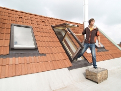 Střešní dveře Solara OPEN jsou kombinací dvou střešních oken