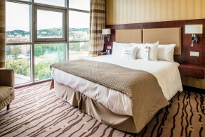 Podlahové systémy Thomsit v bratislavském hotelu DoubleTree by Hilton