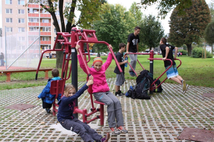 Revitalizovaný park mezi sídlišti Trávníky a Rybníky ve Vsetíně