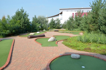 Obr. 4: NH Olomouc Congress – vegetační střechy