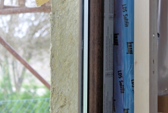 Správné napojení parozábrany na okno