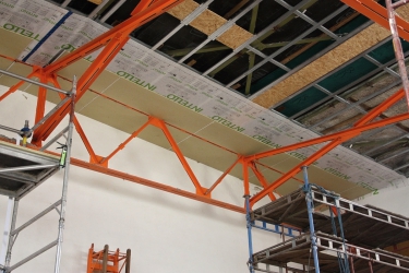 Obr. 3: Konstrukce při zahájení instalace sádrokartonových podhledů