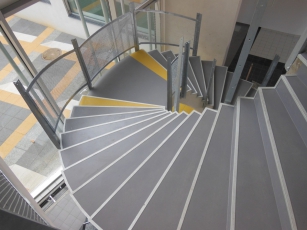 Materiály Thomsit při dostavbě gymnázia v Ústí nad Labem 