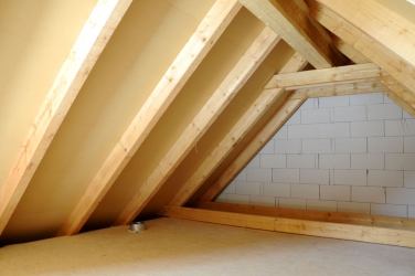 Podkrovní prostor bude sloužit k technologickým účelům. Strop byl izolován Climatizerem Plus®.