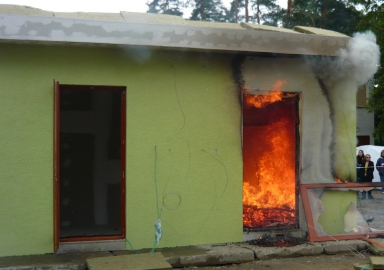 Obr. 8: Dubňany – stav objektu před zásahem hasičů