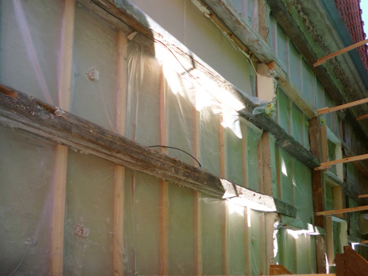 Mikrotenová fólie nemůže zastávat technicky nepostradatelnou vzduchotěsnou vrstvu