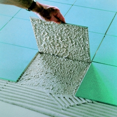 Výběr lepicí a spárovací hmoty