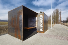 1. soukromá železniční zastávka v ČR u pivovaru Kocour ve Varnsdorfu