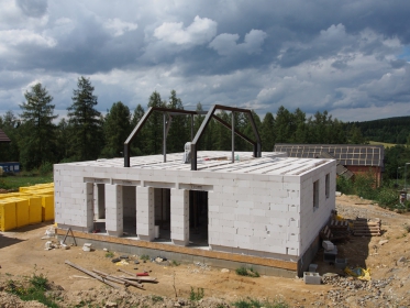 Nahrazení nosného zděného systému ocelovou konstrukcí