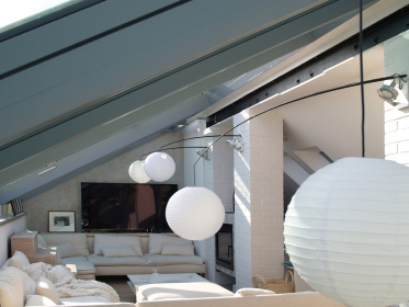 Celá zakázka byla do detailu plánována s majitelem podkroví a architektem v jedné osobě, k oboustranné spokojenosti s výsledkem