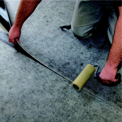 Obr. 4b: Samolepicí pás PCI Pecilastic® WS 