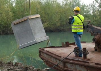 Instalace betonových ostrůvků