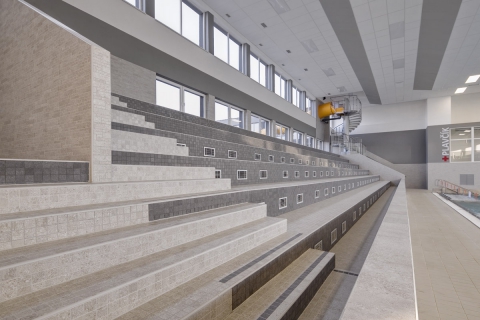 Mozaiky RAKO v prostorách třineckého bazénu