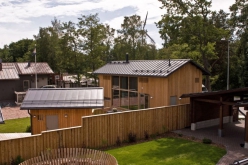 Kombinace přírodních materiálů – dřevo, sklo a ocel ve finské architektuře dominuje