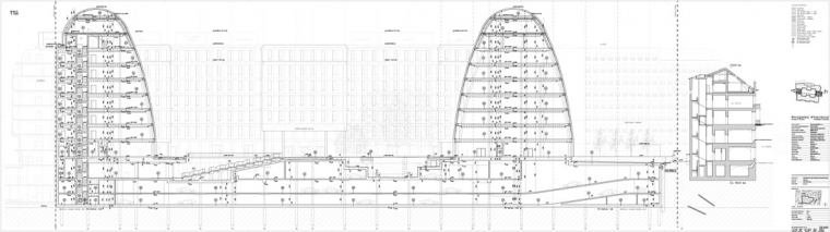 Obr. 2: Řez přibližně v ose východ–západ v místě schodiště na piazzu