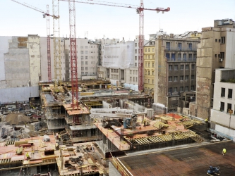 Obr. 5: Staveniště v srpnu 2012